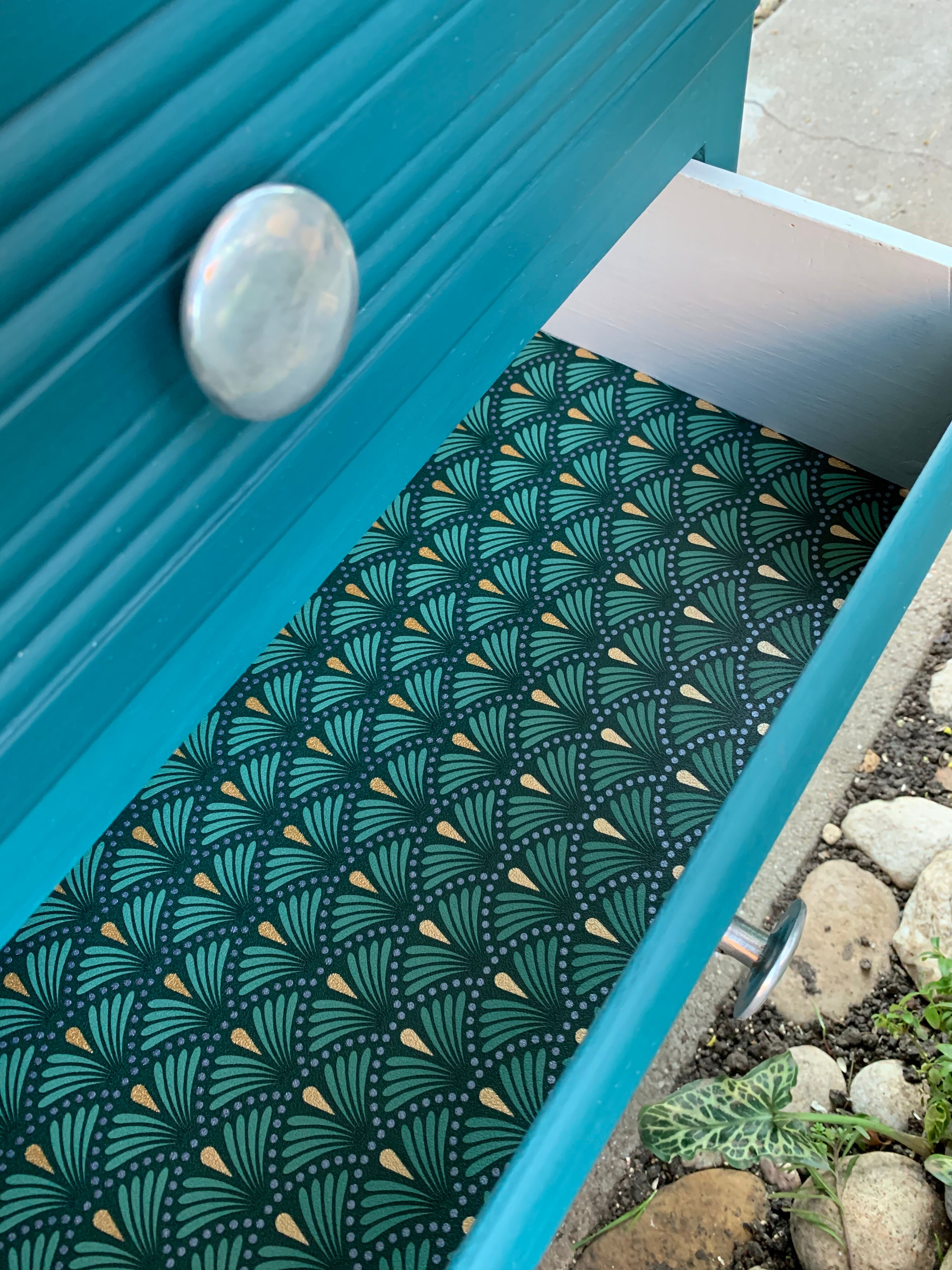 Art Deco chest of drawers