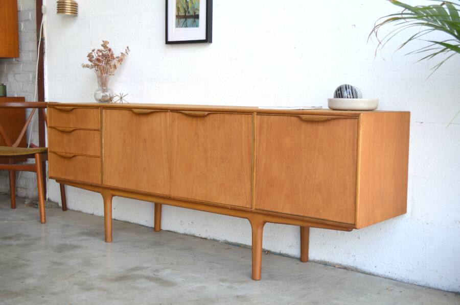 Enfilade by McIntosh – Dunvegan 201.5 cm