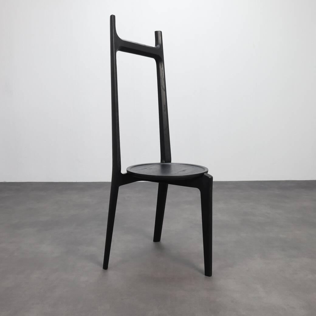 Fauteuil d'appoint à dossier haut/dressboy « Taylor Valet » par Stellar Works
