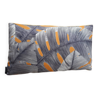 Floral pattern cushion 30x50cm