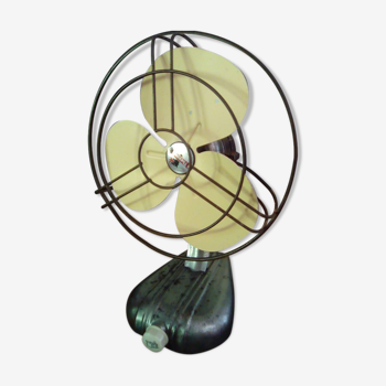 Ventilateur ancien