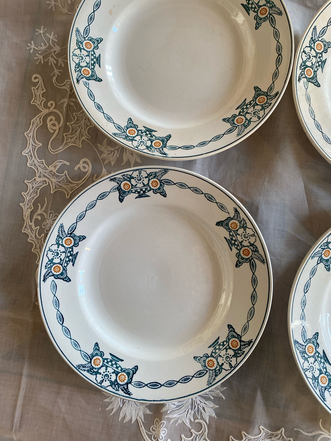 Lot de 4 assiettes plates Saint Amand