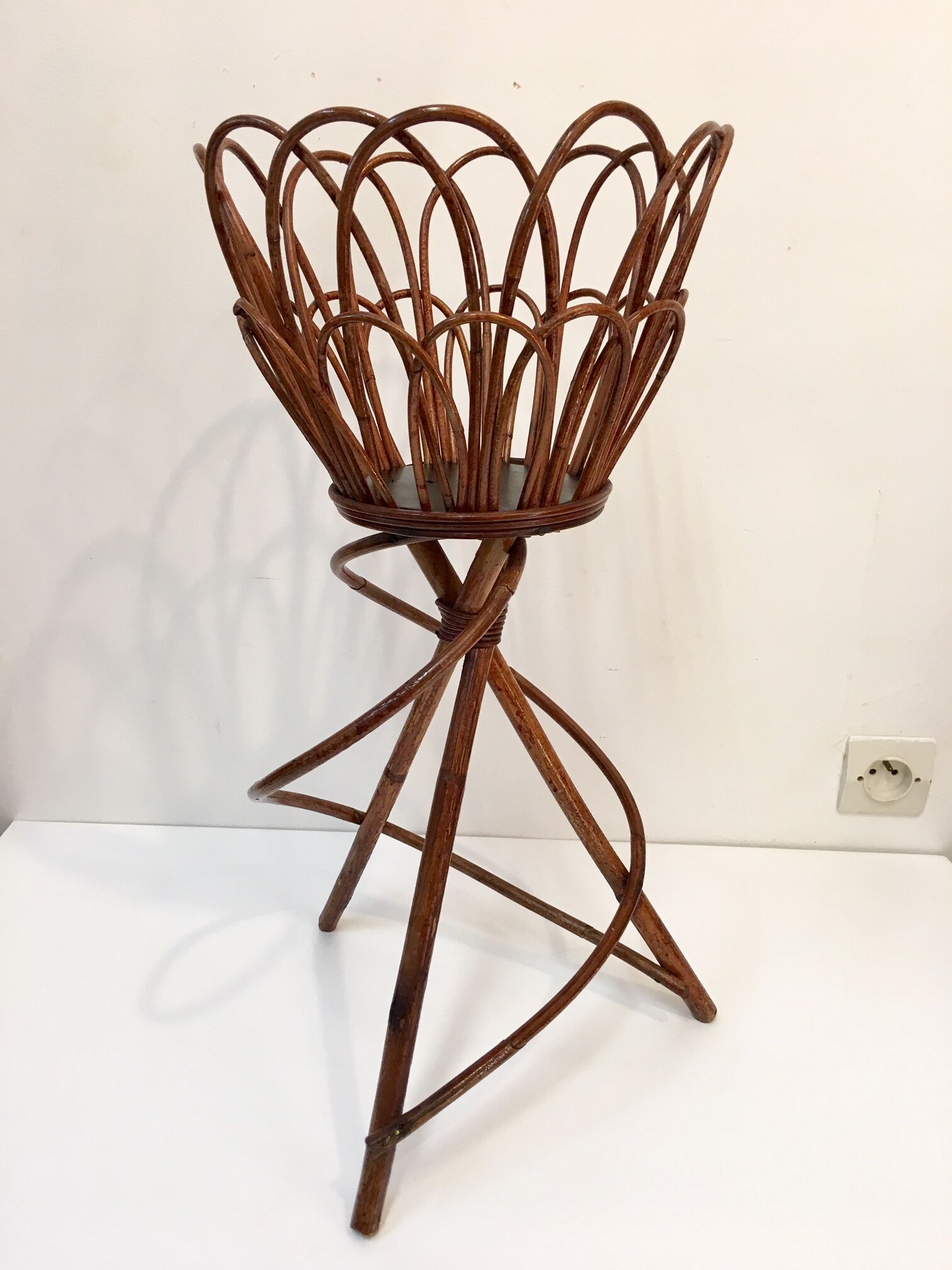 Plant carriage / pot holder in vintage rattan