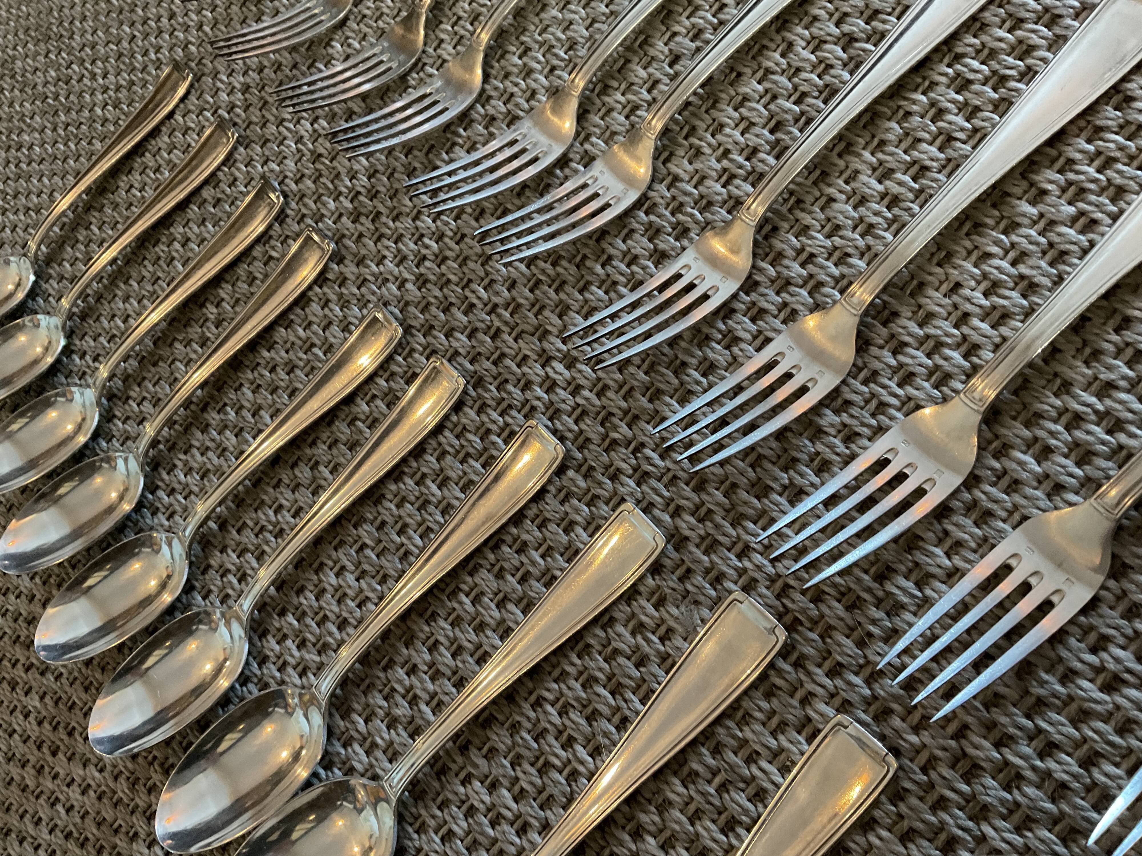 Box 12 spoons and 12 towels, House roussy toulouse