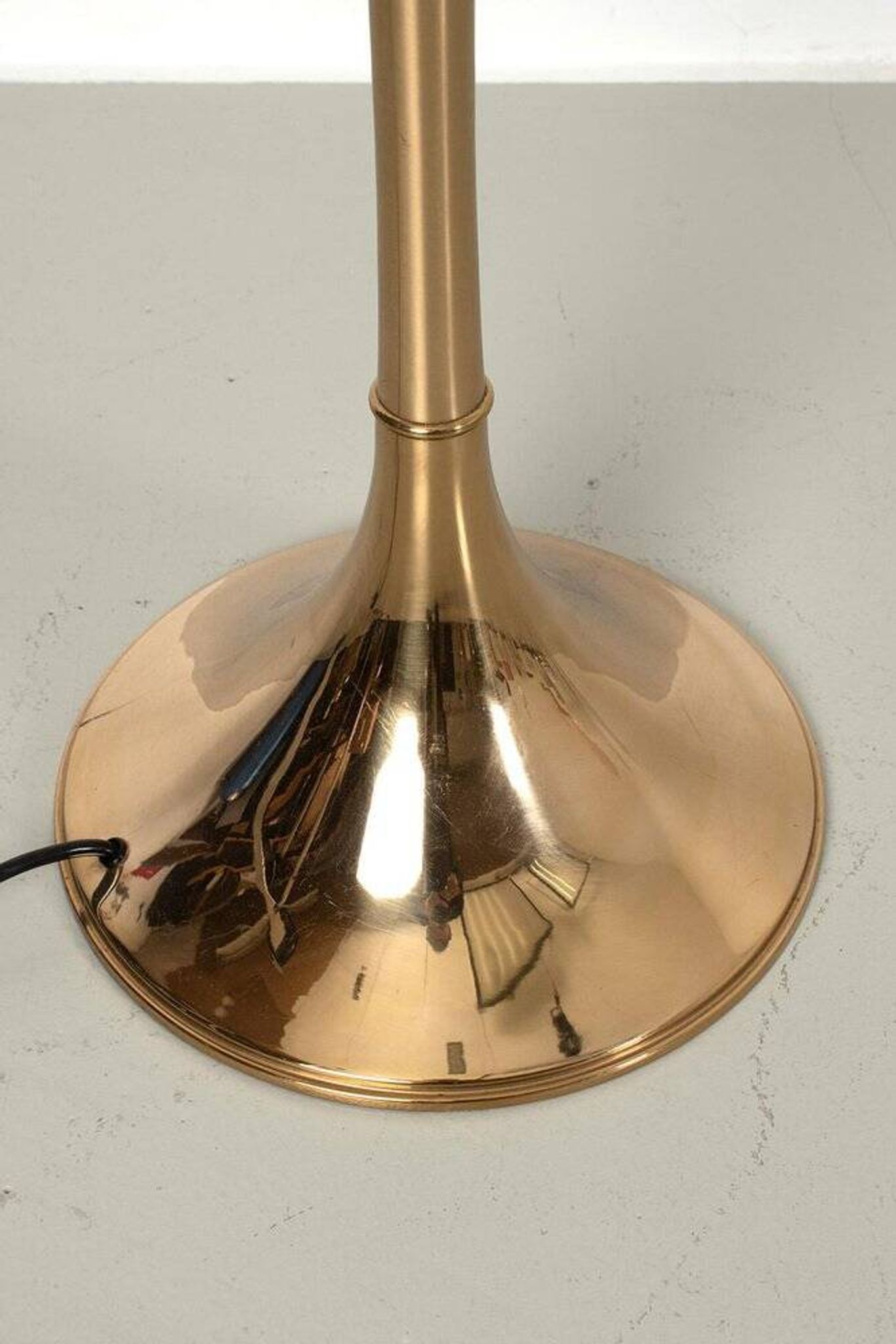 Lampe de sol en bambou vintage par Ingo Maurer