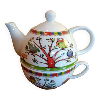 Small so-called "egoist" teapot, capacity 50cl. “Sweet home” at Amadeus. Never used.