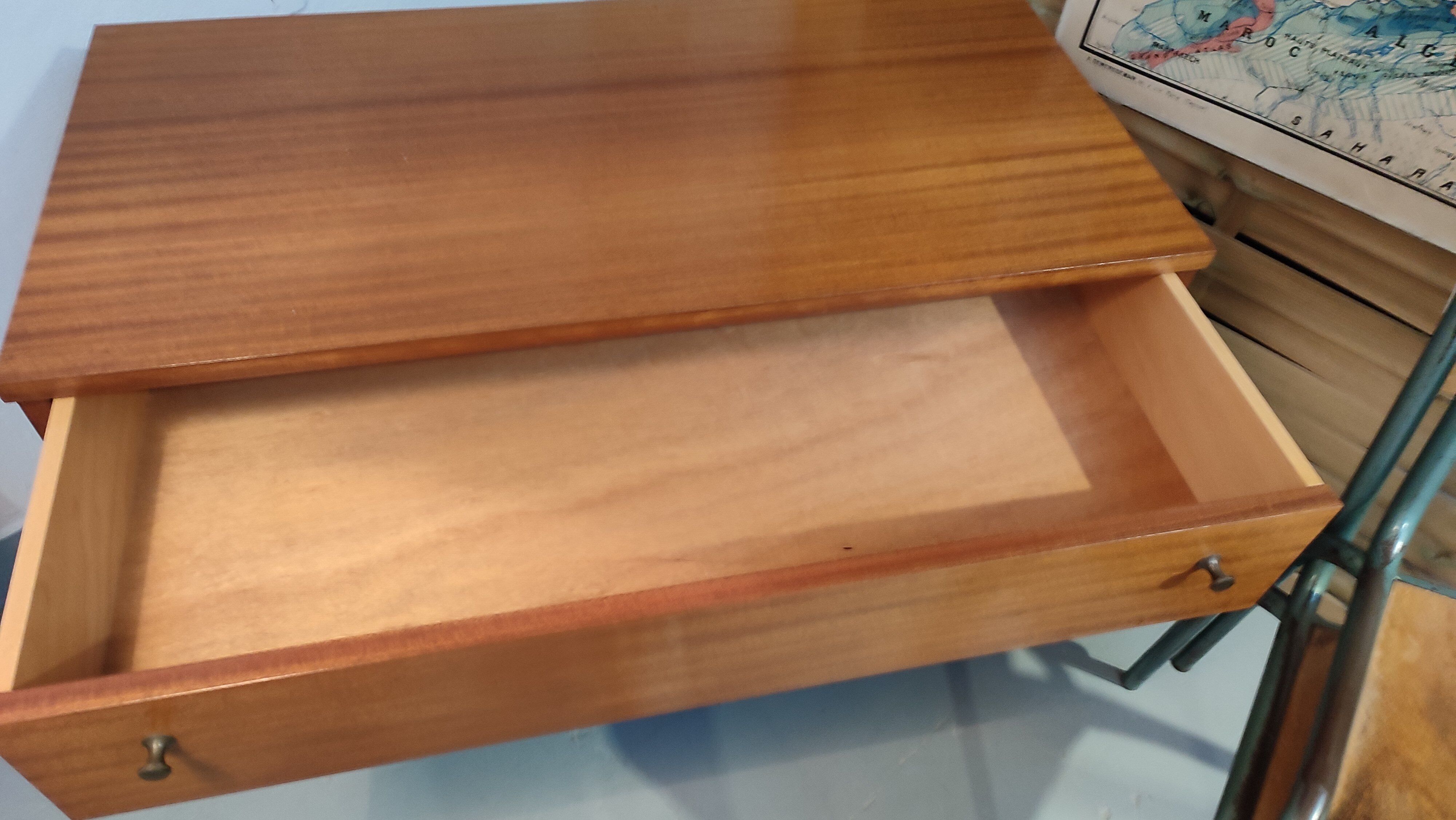 Vintage chest of drawers