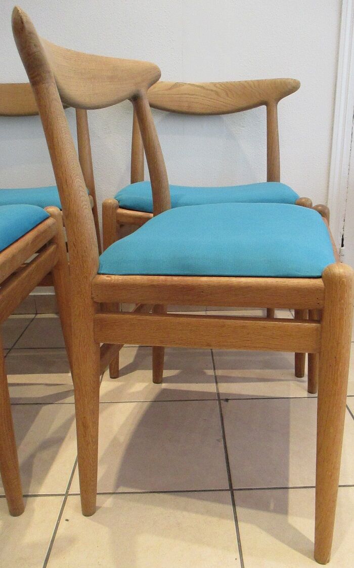 4 chairs W2 by Hans Wegner