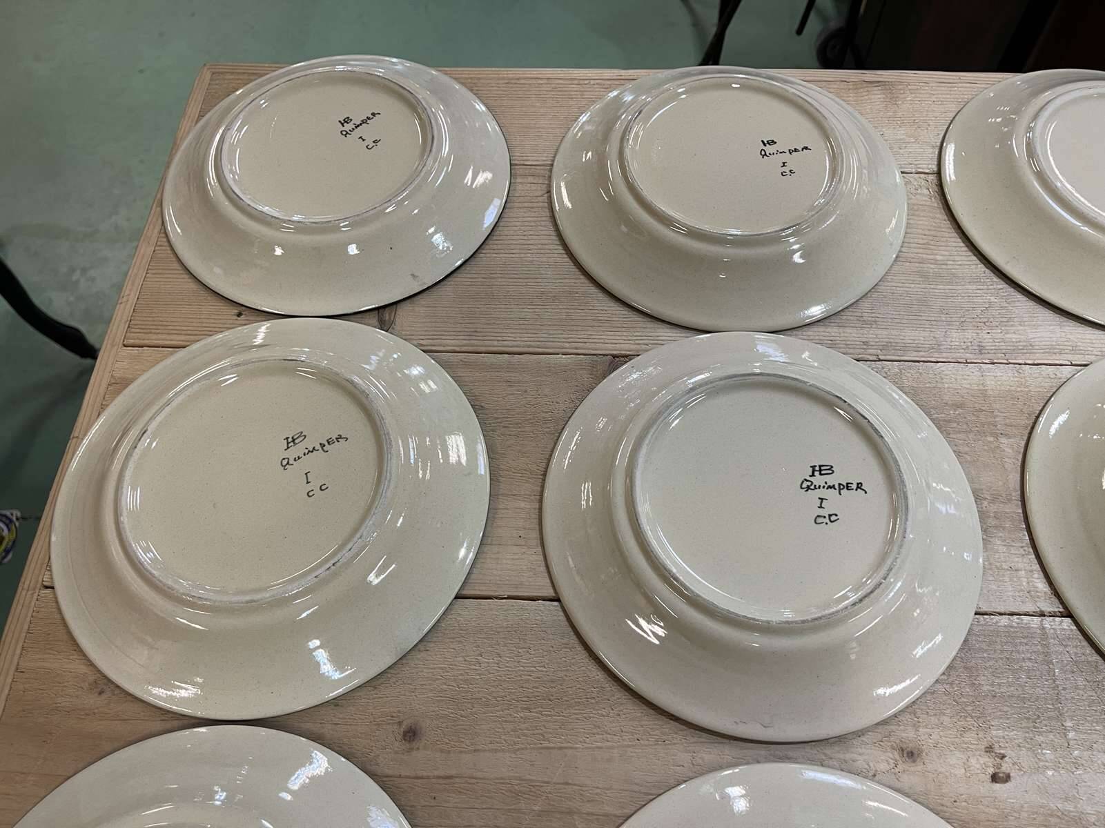 Set of 12 earthenware plates from Quimper from the 1930s - 12 portraits