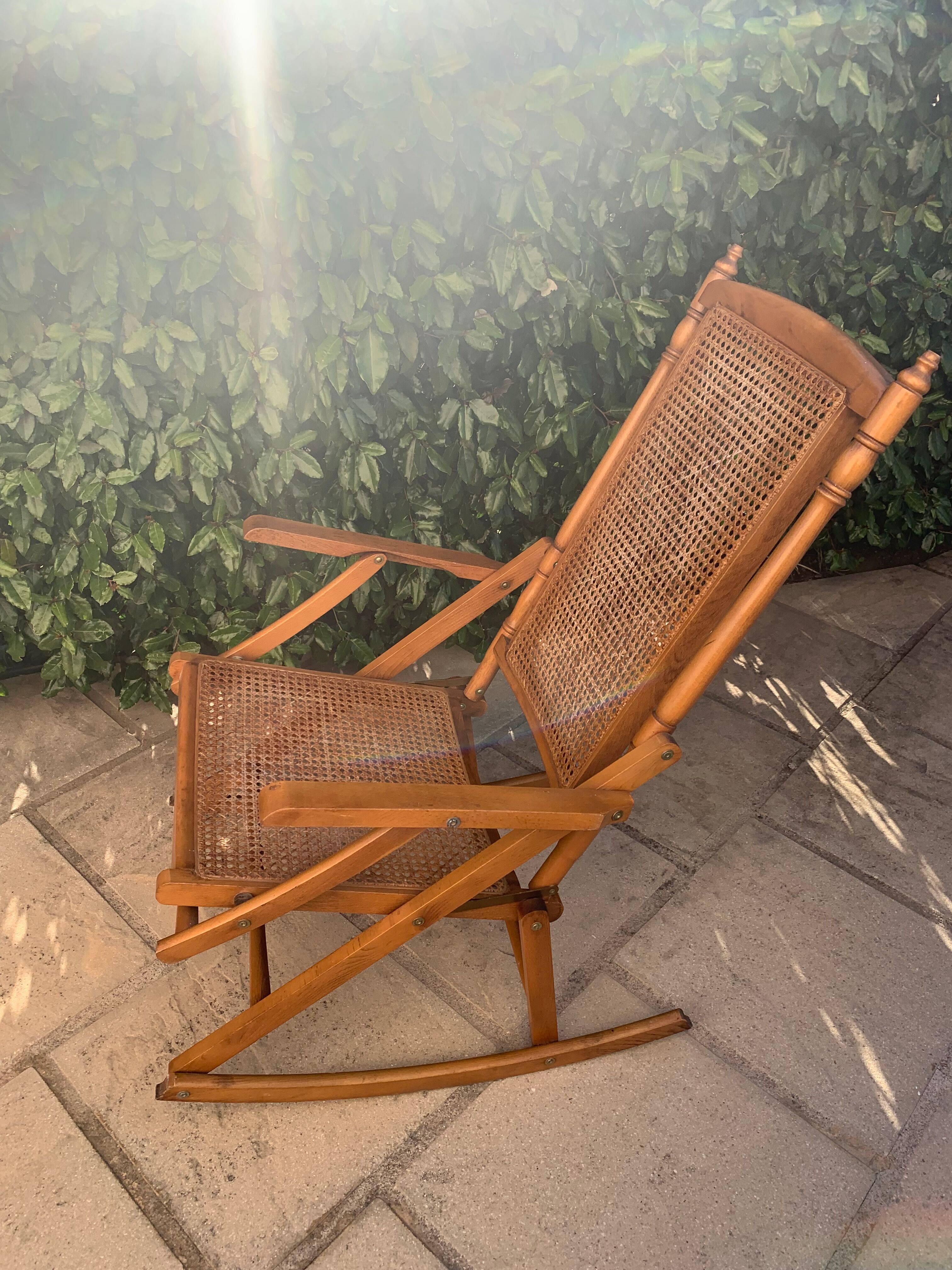 Vintage folding rocking chair