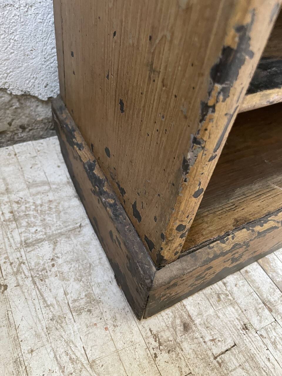 XL 1900 bookcase shelf