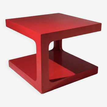 Table d’appoint laquée rouge, années 1970