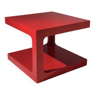 Table d’appoint laquée rouge, années 1970