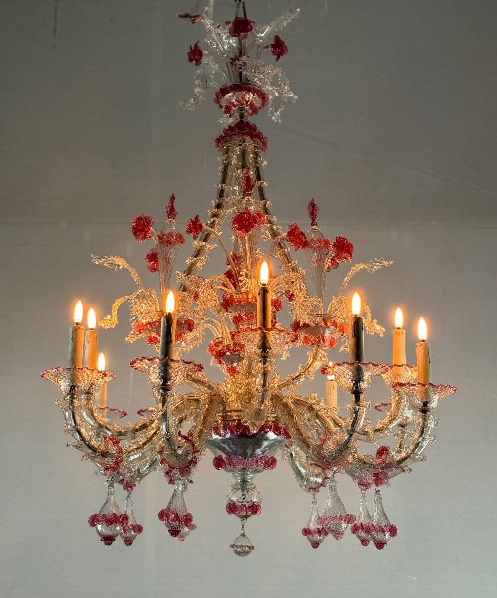 Rezzonico Venetian chandelier in colorless and red Venetian glass, circa 1920