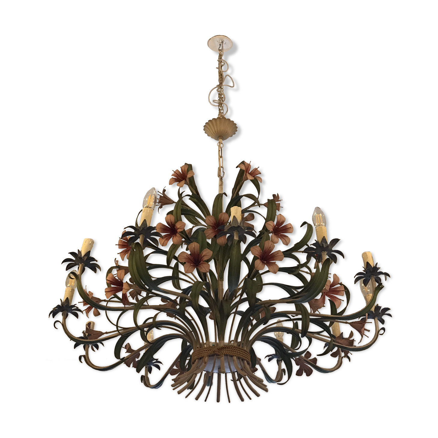 Chandelier with flowers