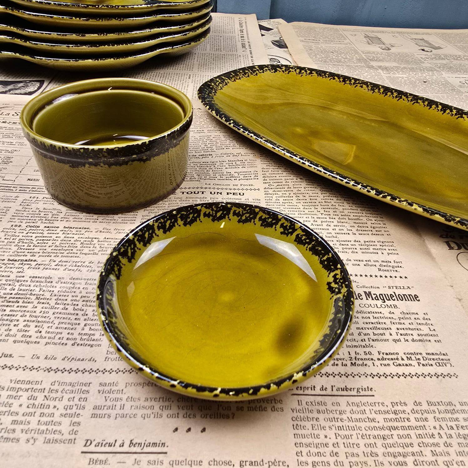 Vintage oyster service Gien – 6 plates, serving dish, ramekin and small bowl