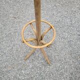 Perroquet ancien en bois courbé