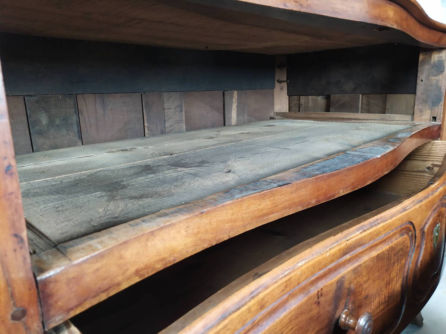 Louis XV chest of drawers