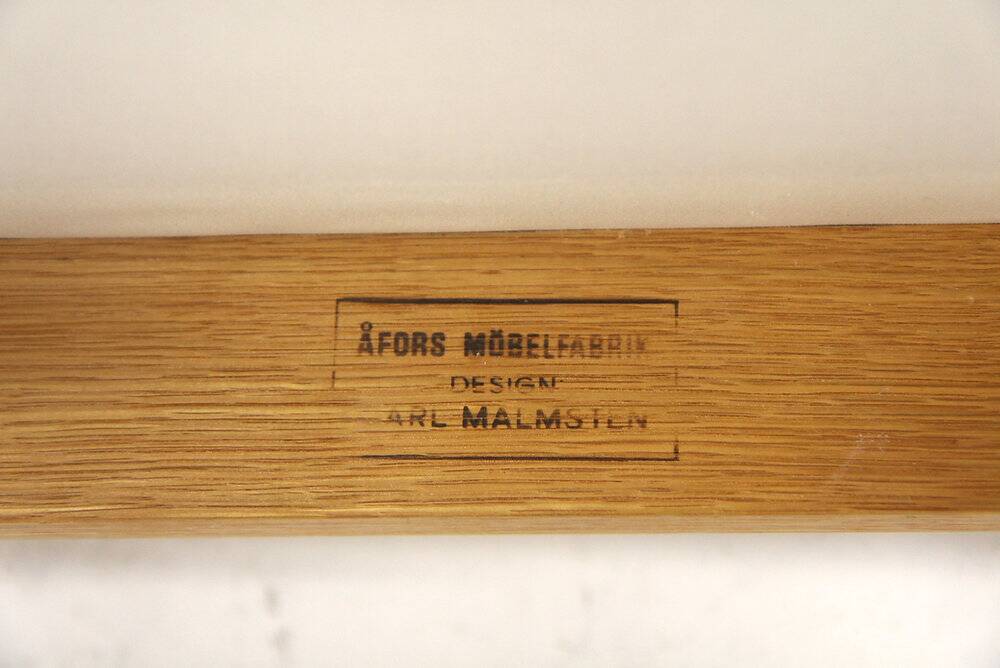 Set of 2 "Calmare Nyckel" chairs, Carl Malmsten, Sweden, 1960.