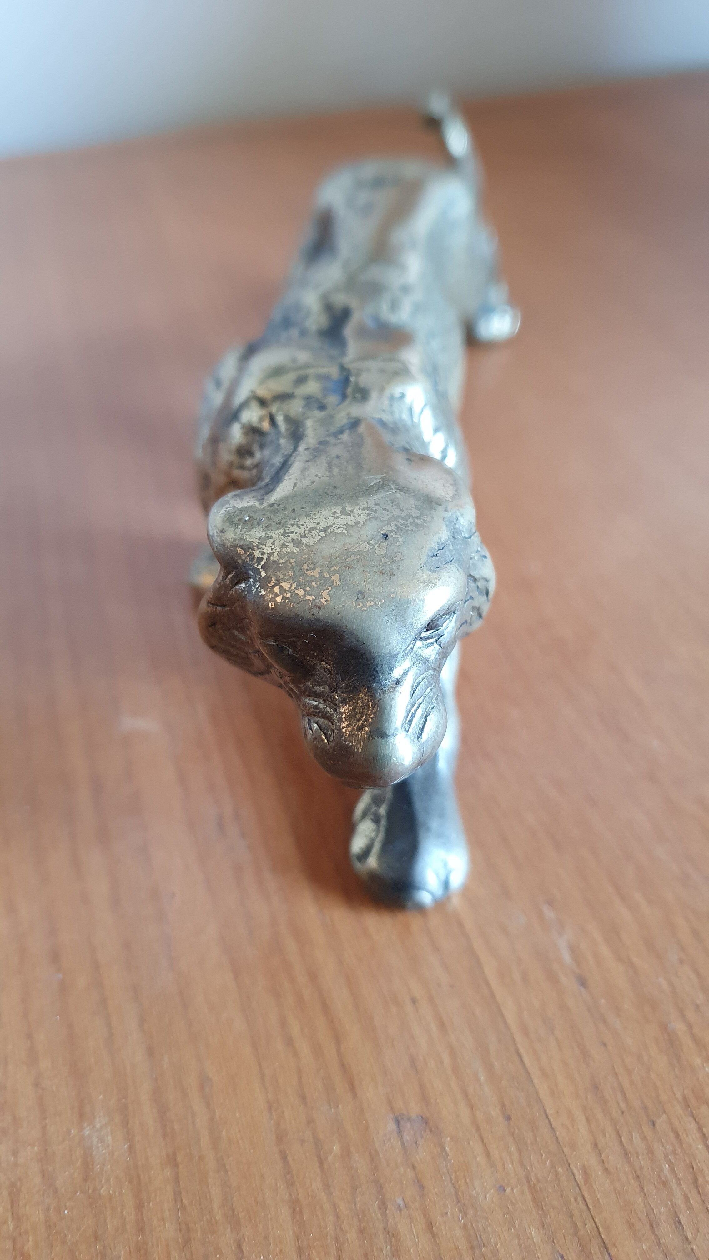 Statuette paper press panthère 70s