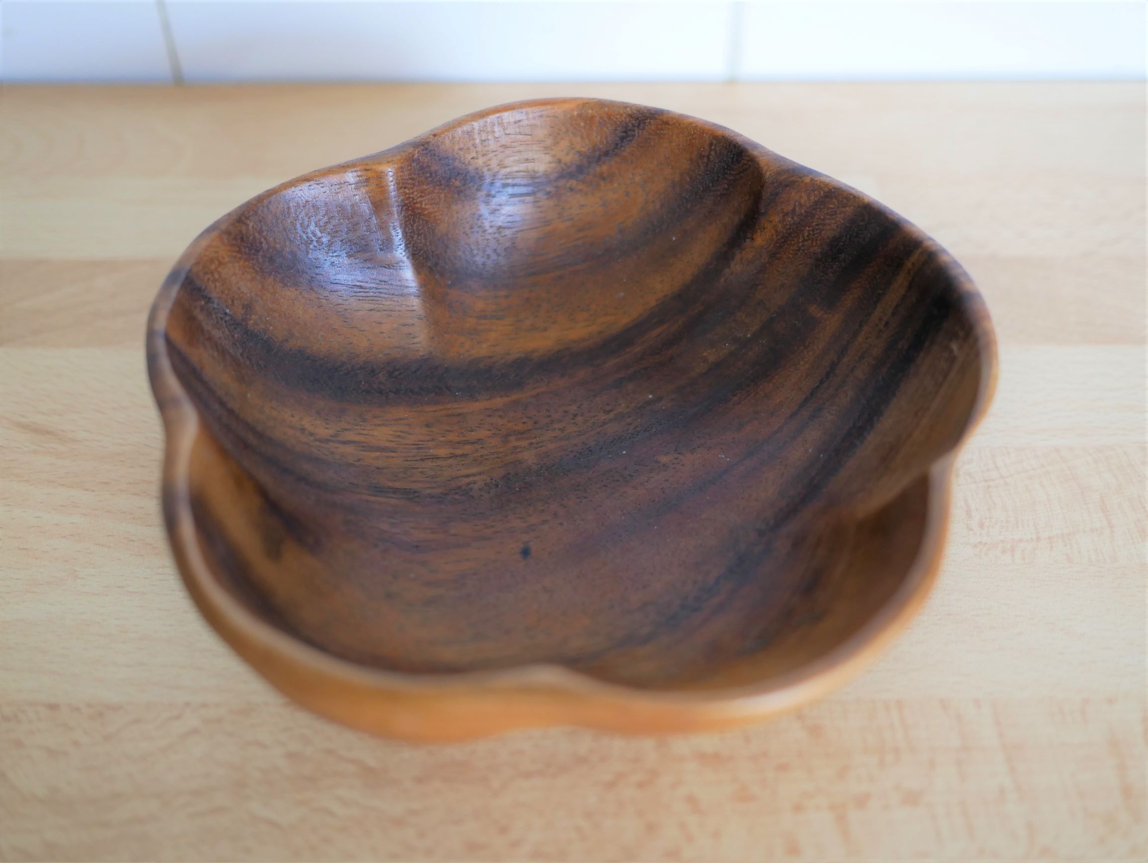 Dish teak