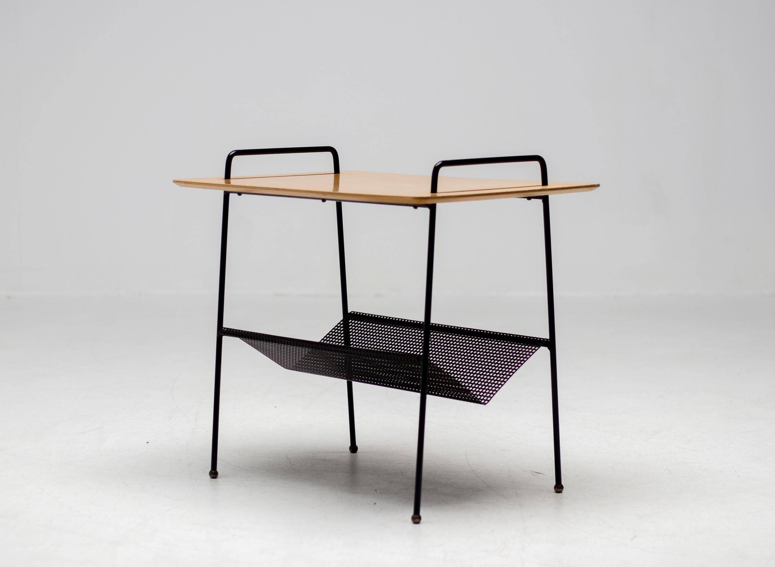 Table d'appoint Cees Braakman Pastoe dutch design industriel mi-siècle moderne 1955