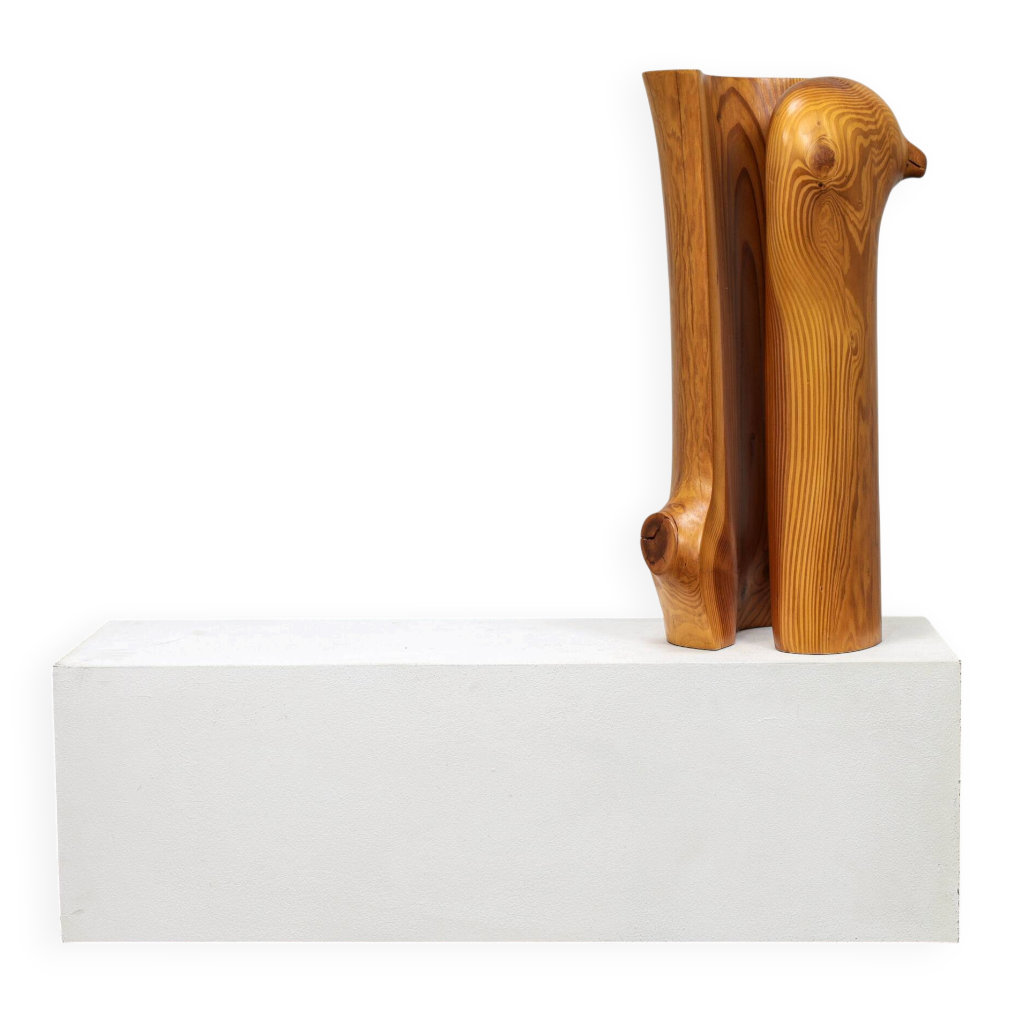 Pair of pinewood sculptures by Ineke van Zuuren, 1970s