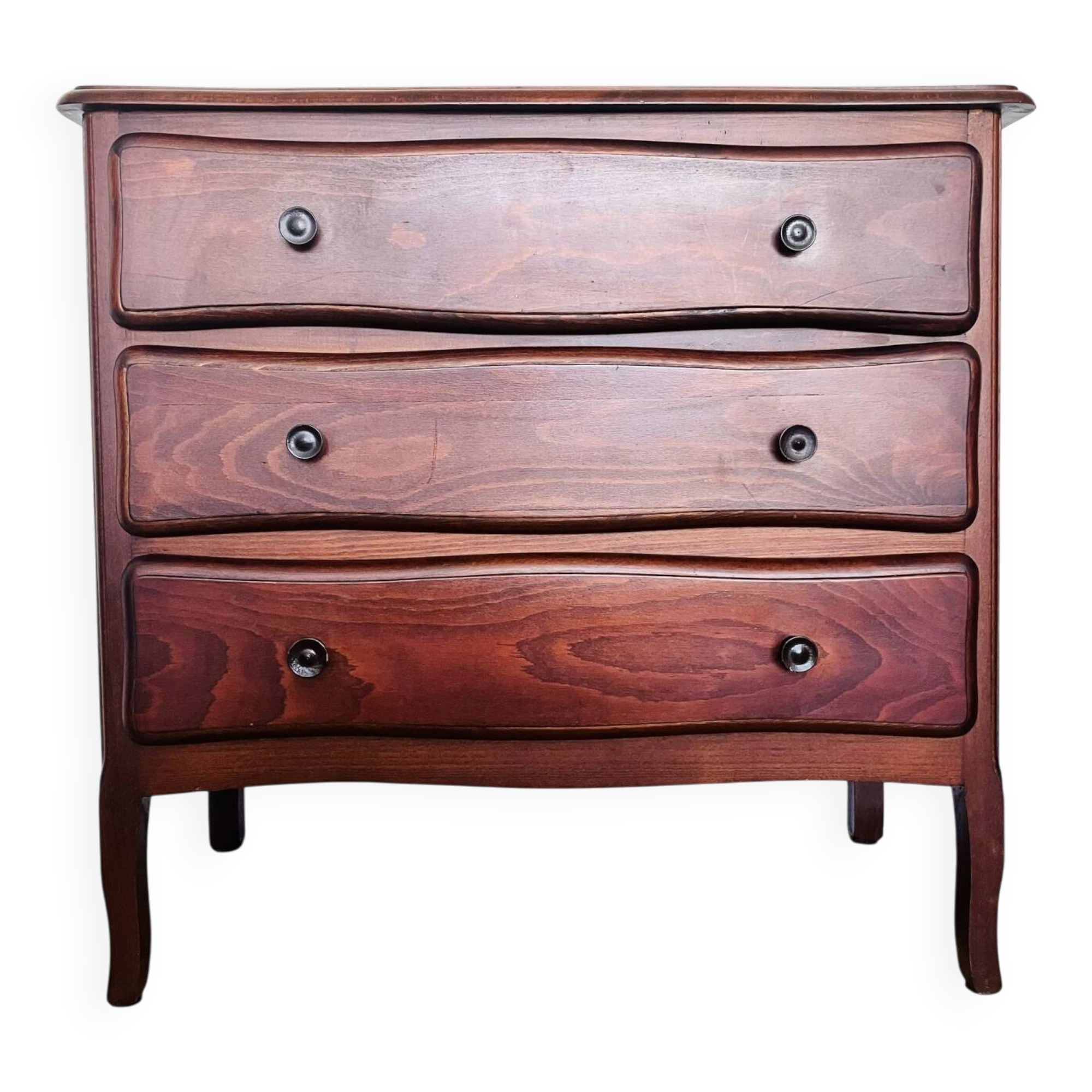 Solid wood chest of drawers