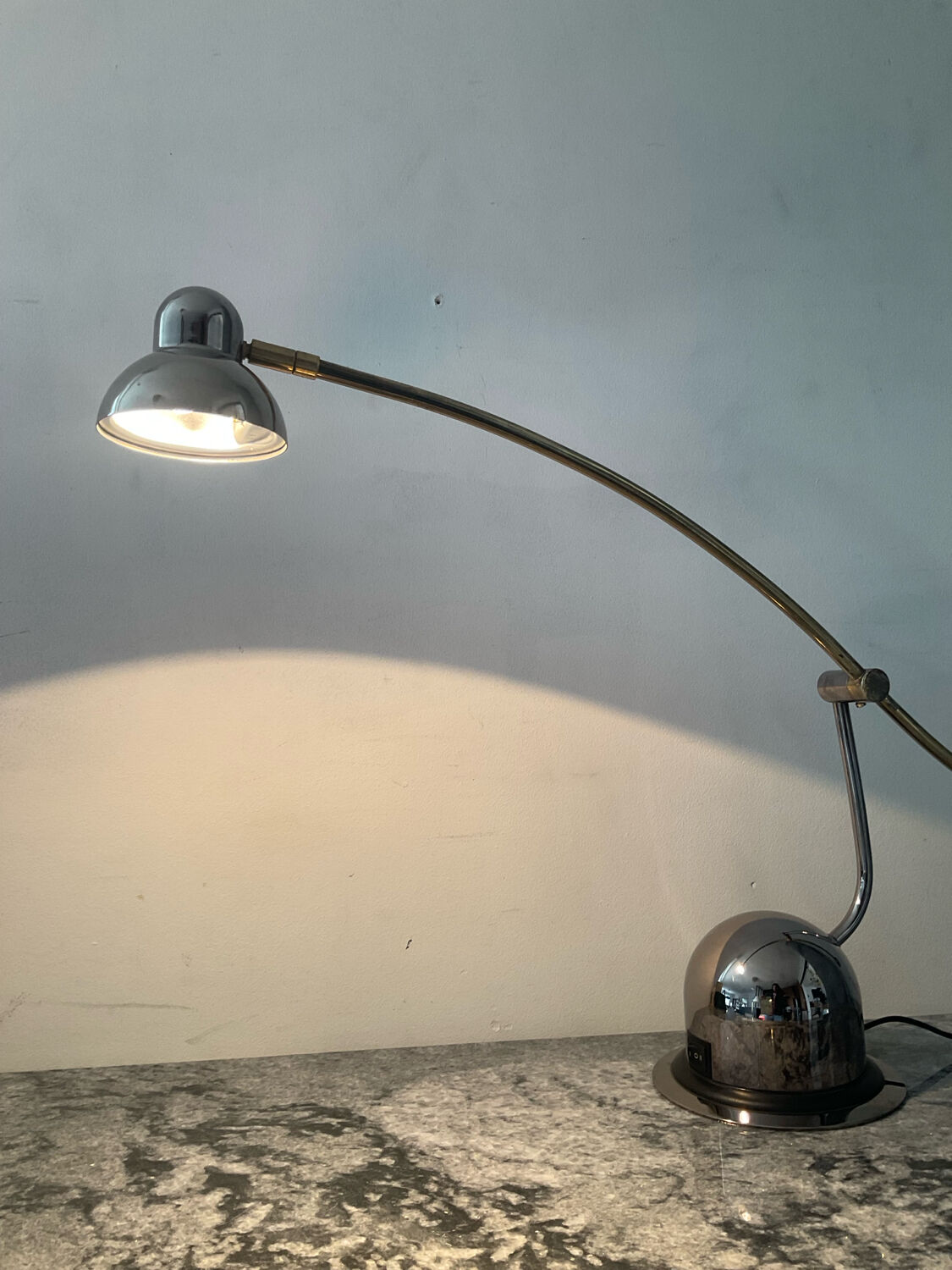 Articulated desk lamp from the 70s-80s.