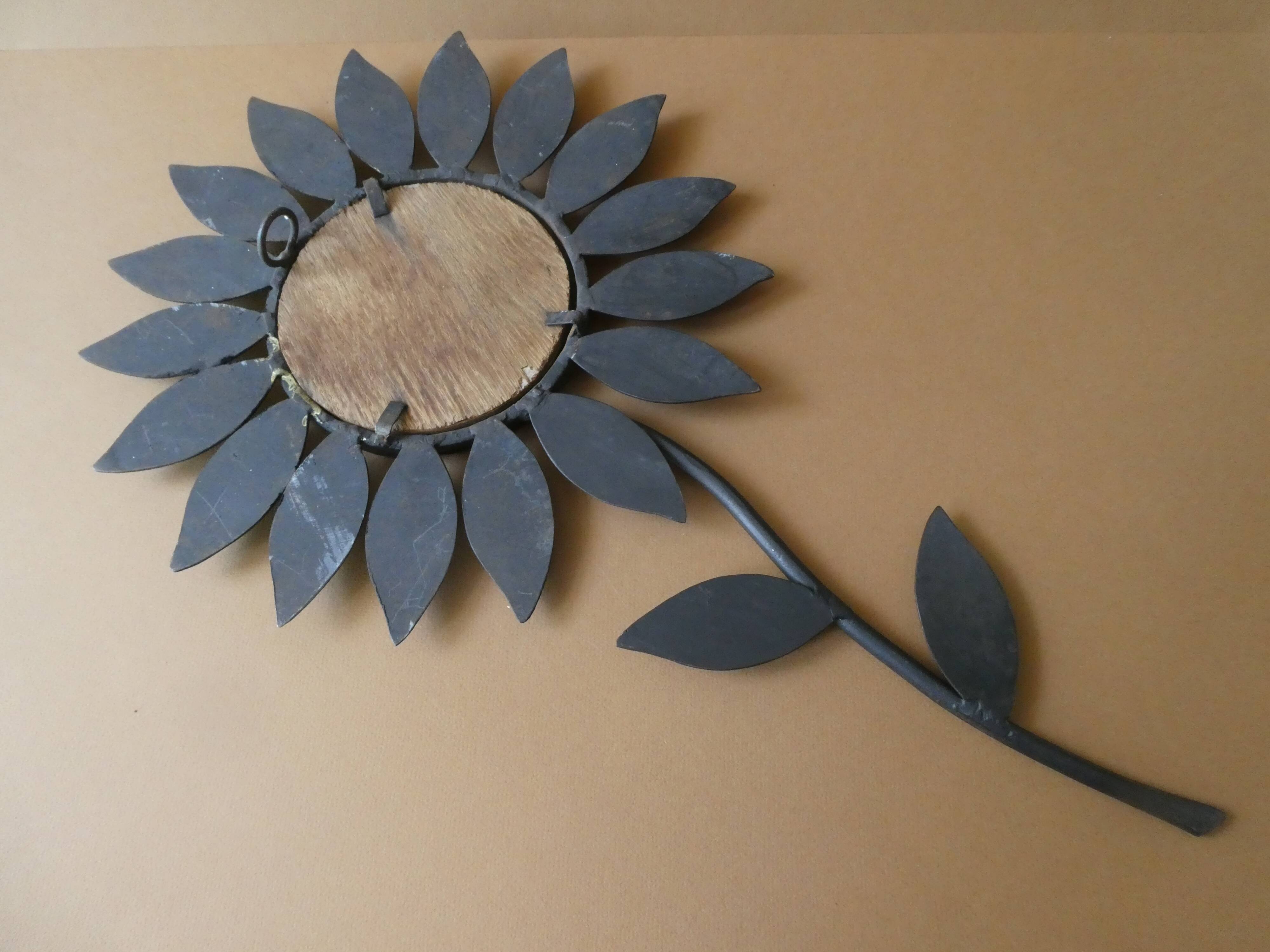 Metal flower mirror Chaty Vallauris, H 49.5 cm