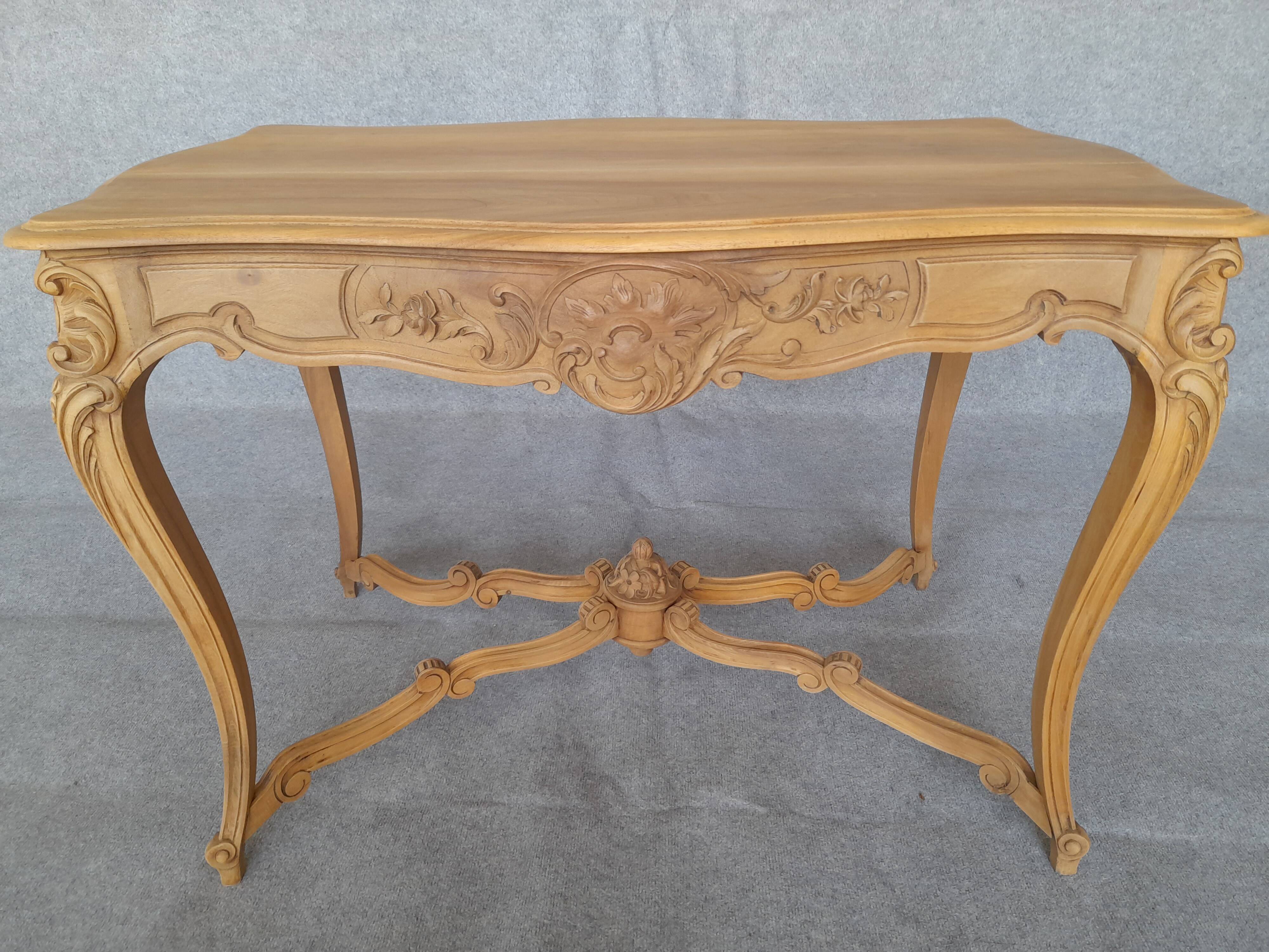 Table style Louis XV