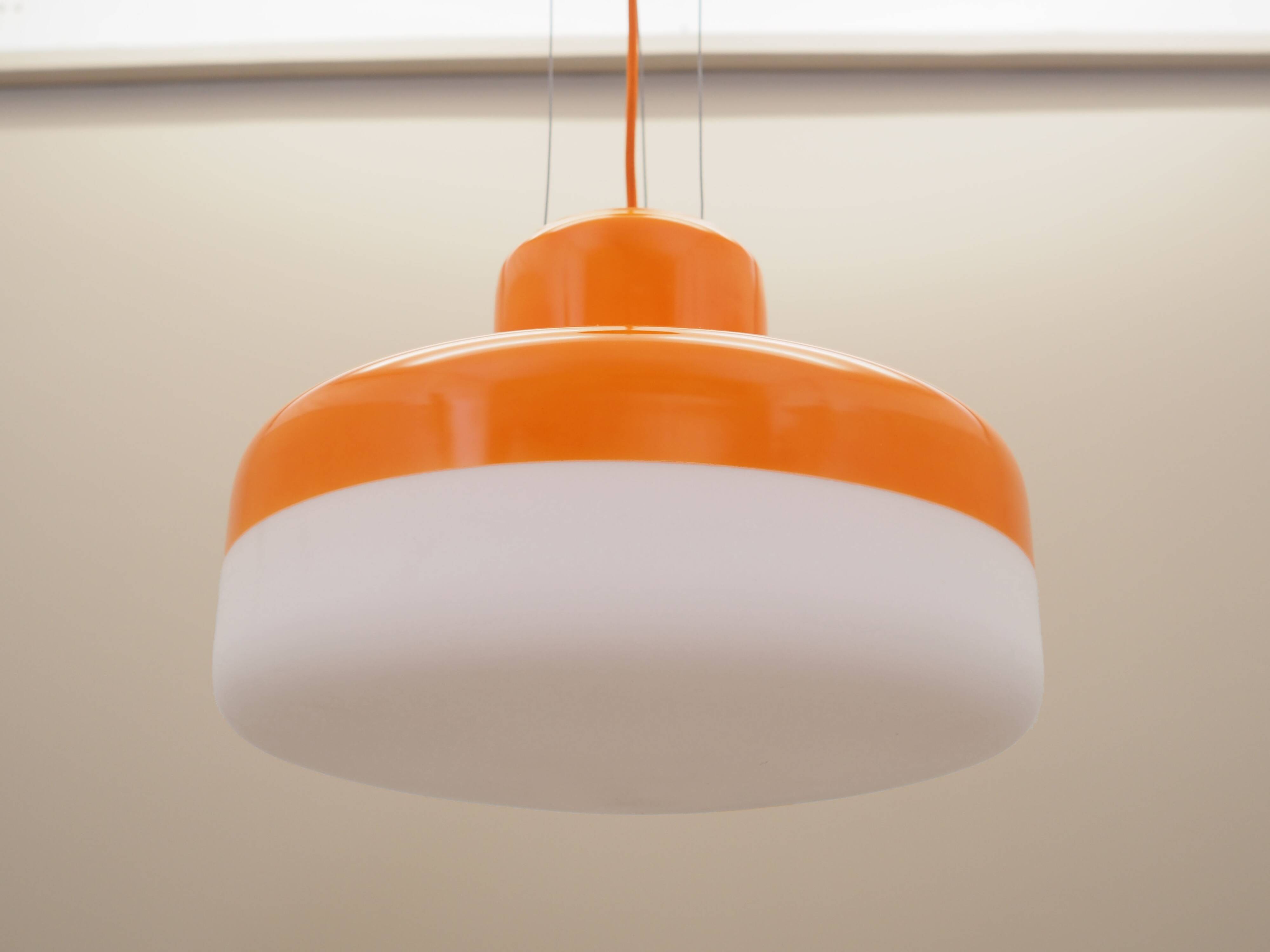 Suspension danoise édition BoConcept, années 2000