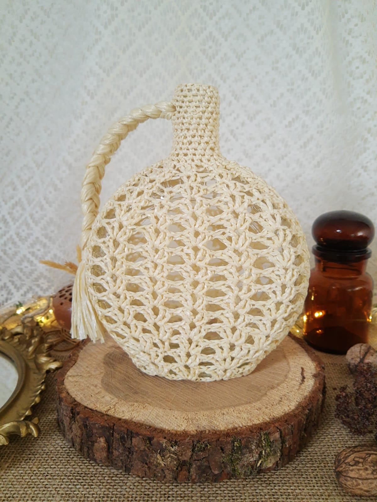 Bottle / vase soliflore macramé raffia / vintage plastic