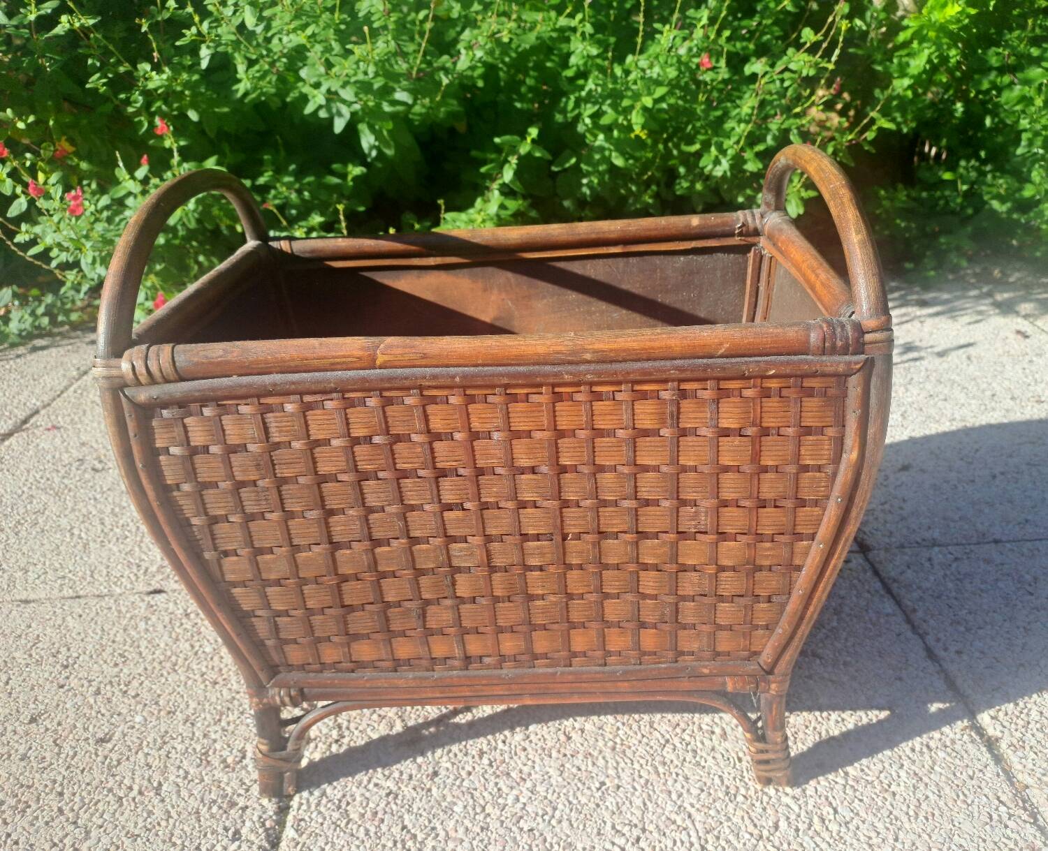 Rattan magazine rack