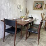 Scandinavian table