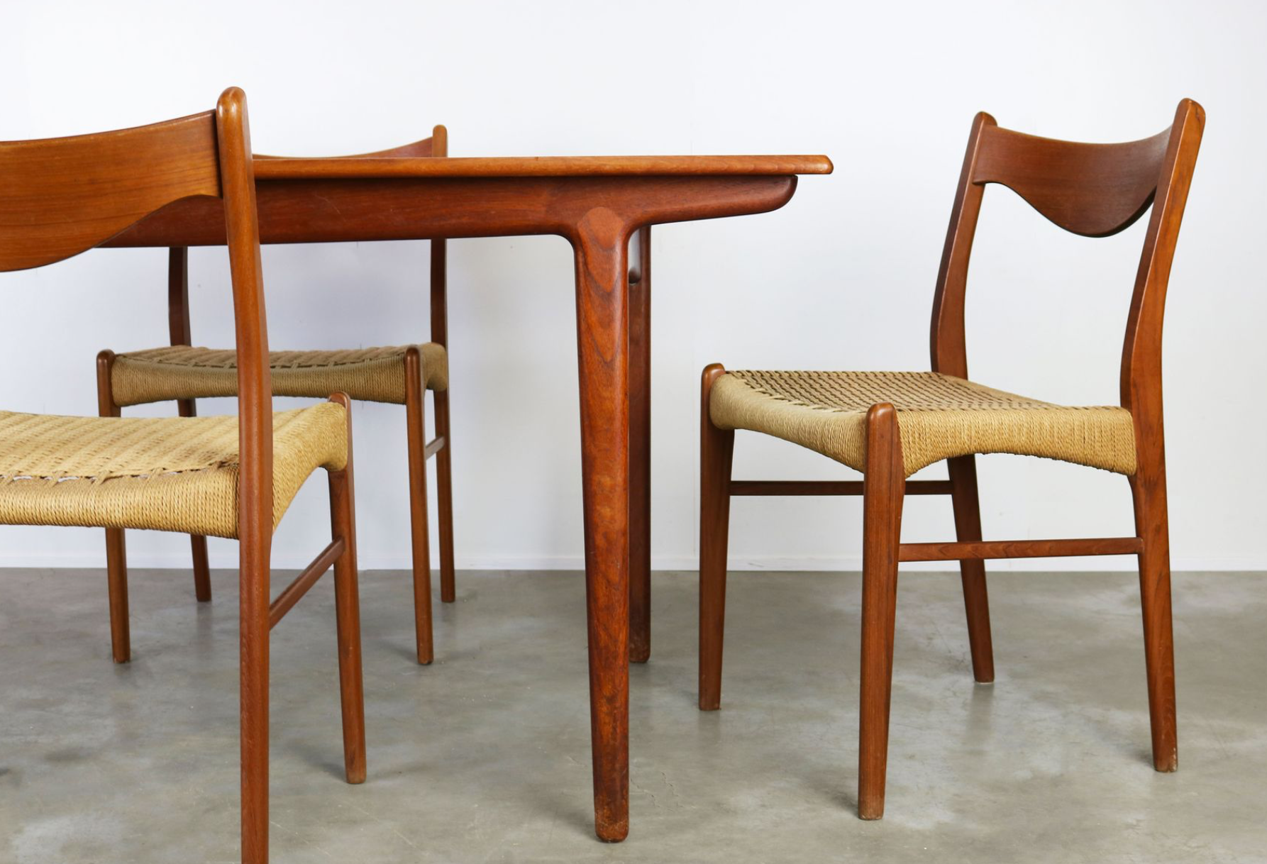 Dining Room Set by Ejner Larsen - Aksel Bender for Naestveld Mobelfabrik - Glyngore Stolefabrik Denmark 1950s
