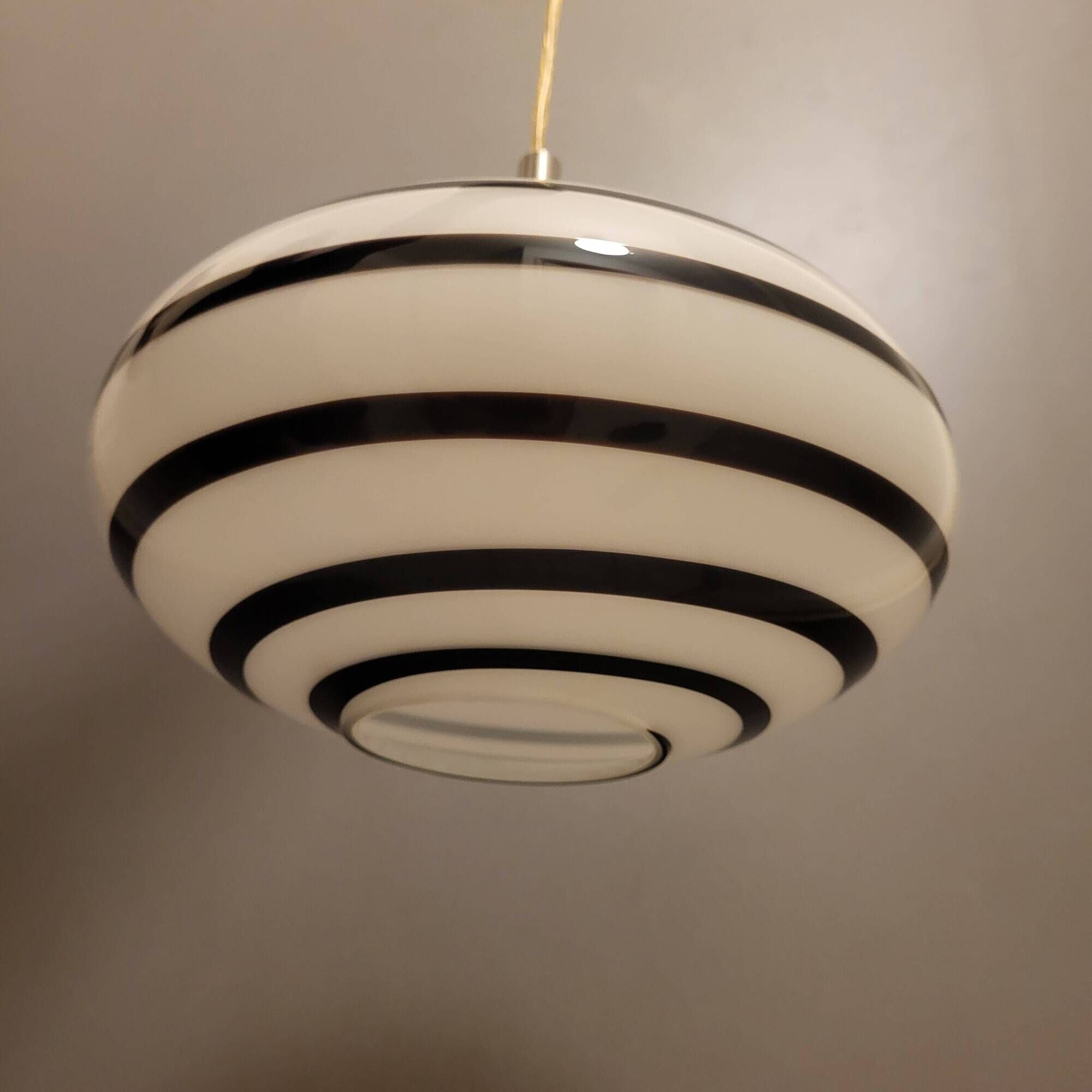 Zebra suspension, globe, Églo lights, vintage 1980s, 90s.