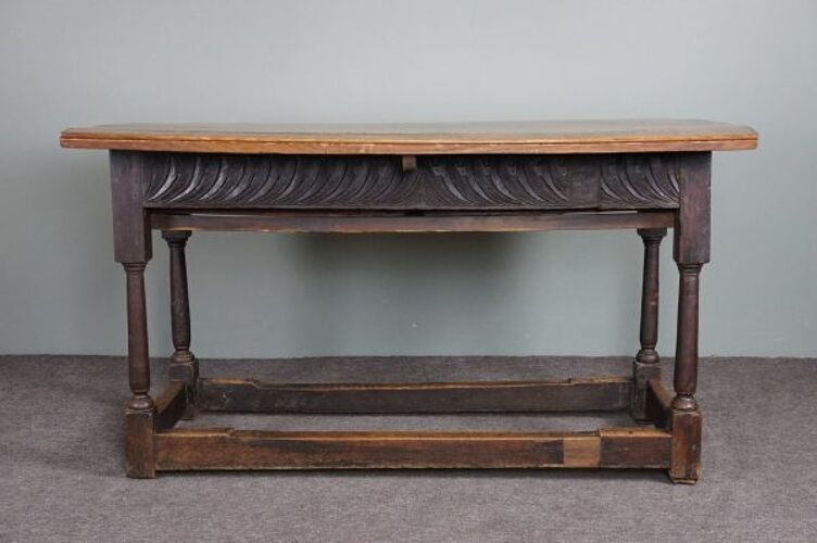 Table à manger anglaise ancienne richement sculptée, fin XVIIIe siècle
