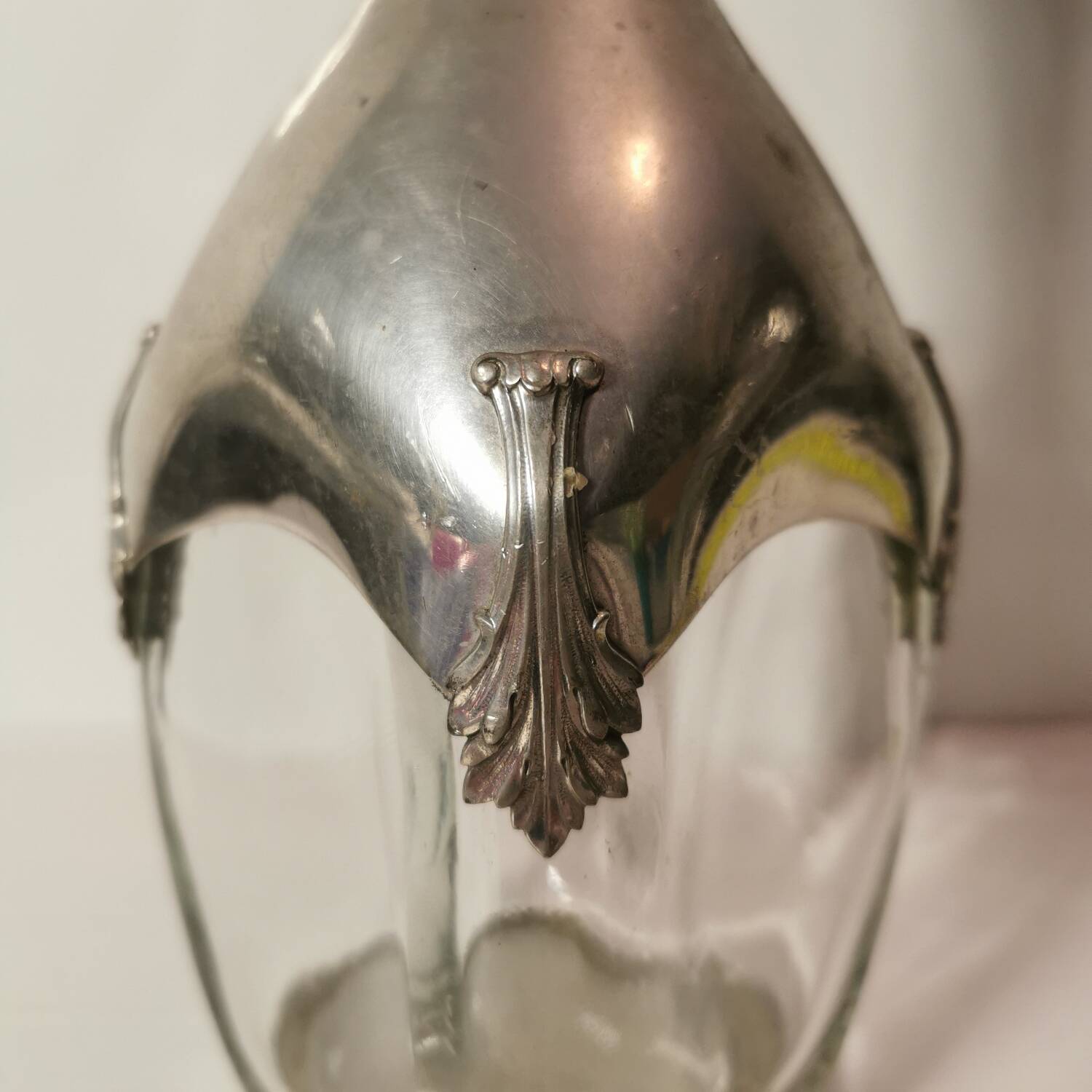 Carafe the tins of the Paris mansion