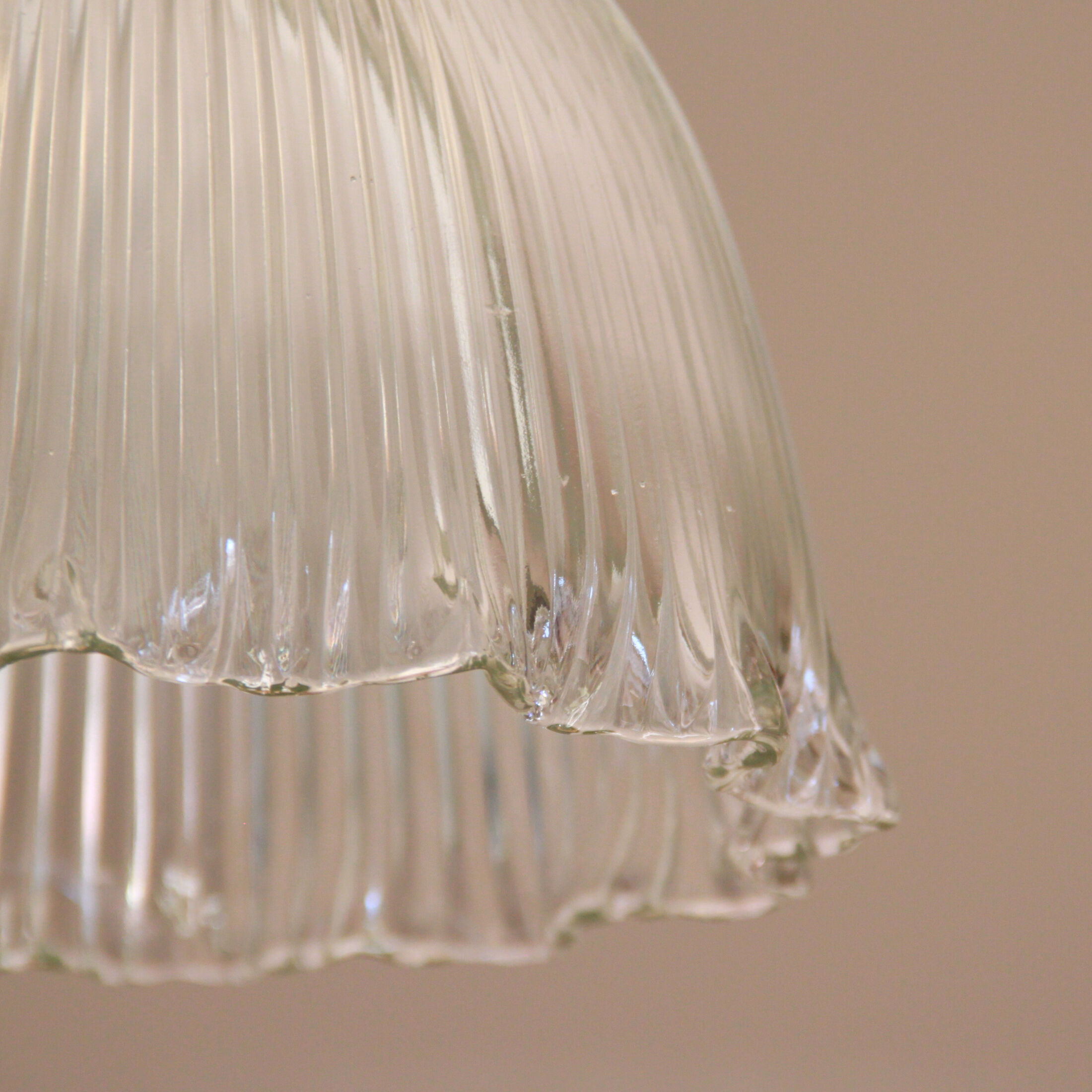 Large suspension in holophane pleated glass prismatic old lampshade