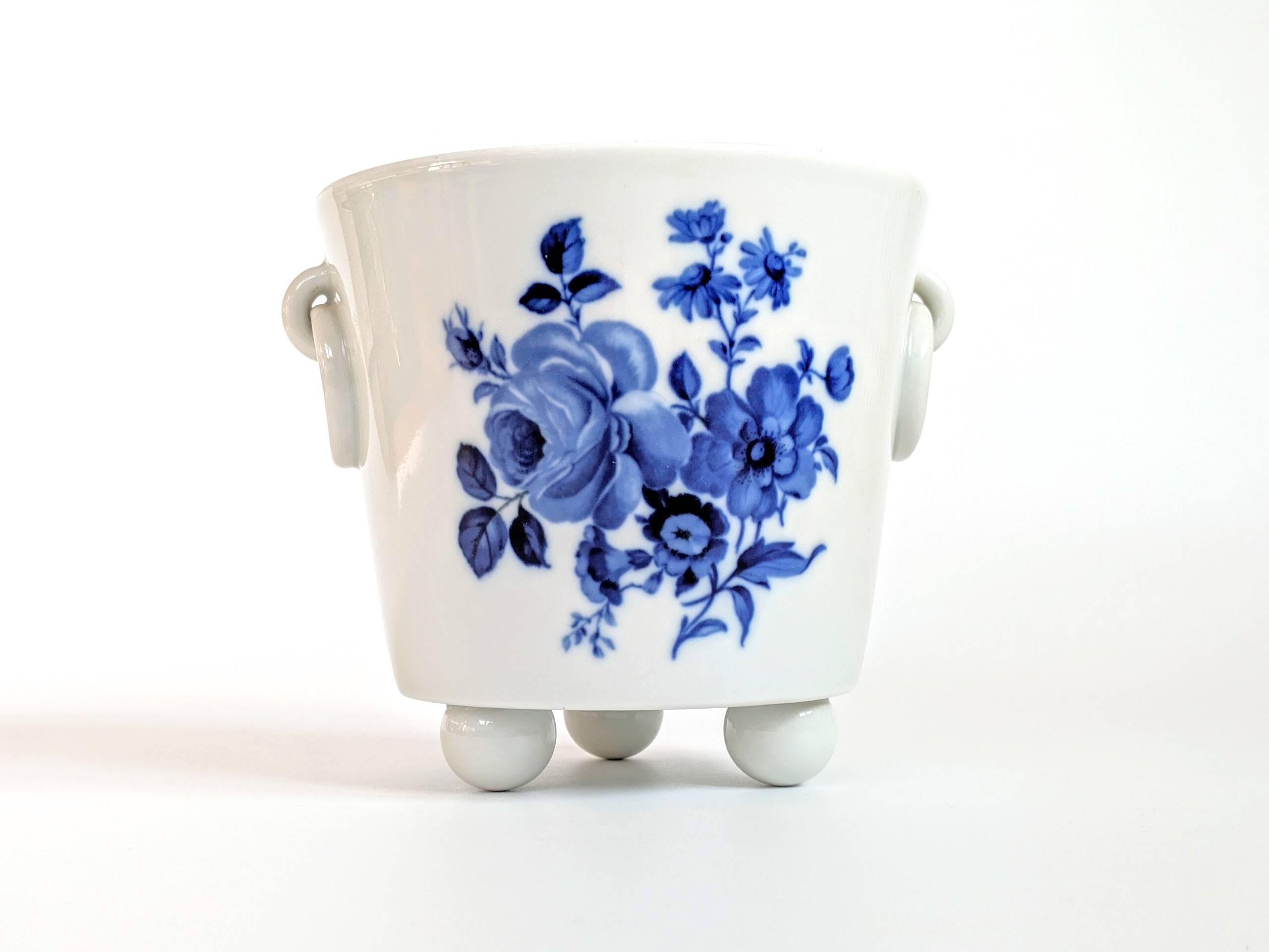 Porcelain Planter with Feet | Cobalt Blue Flora Decor | Lyngby Denmark