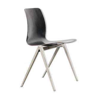 Galvanitas S22 chair