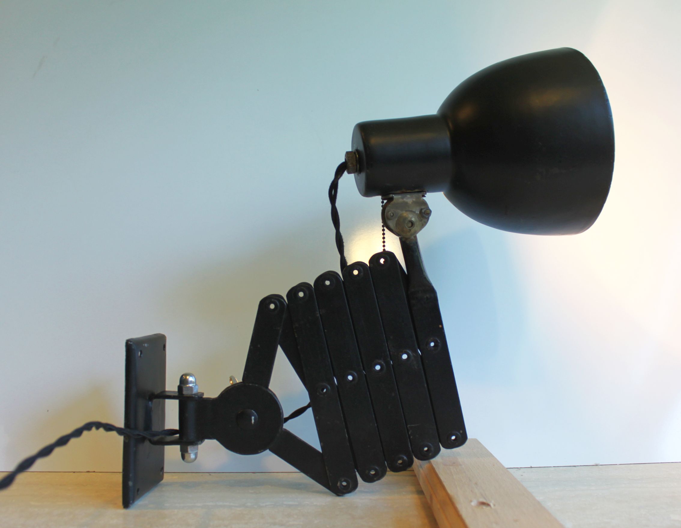 Workshop scissor lamp, 30's