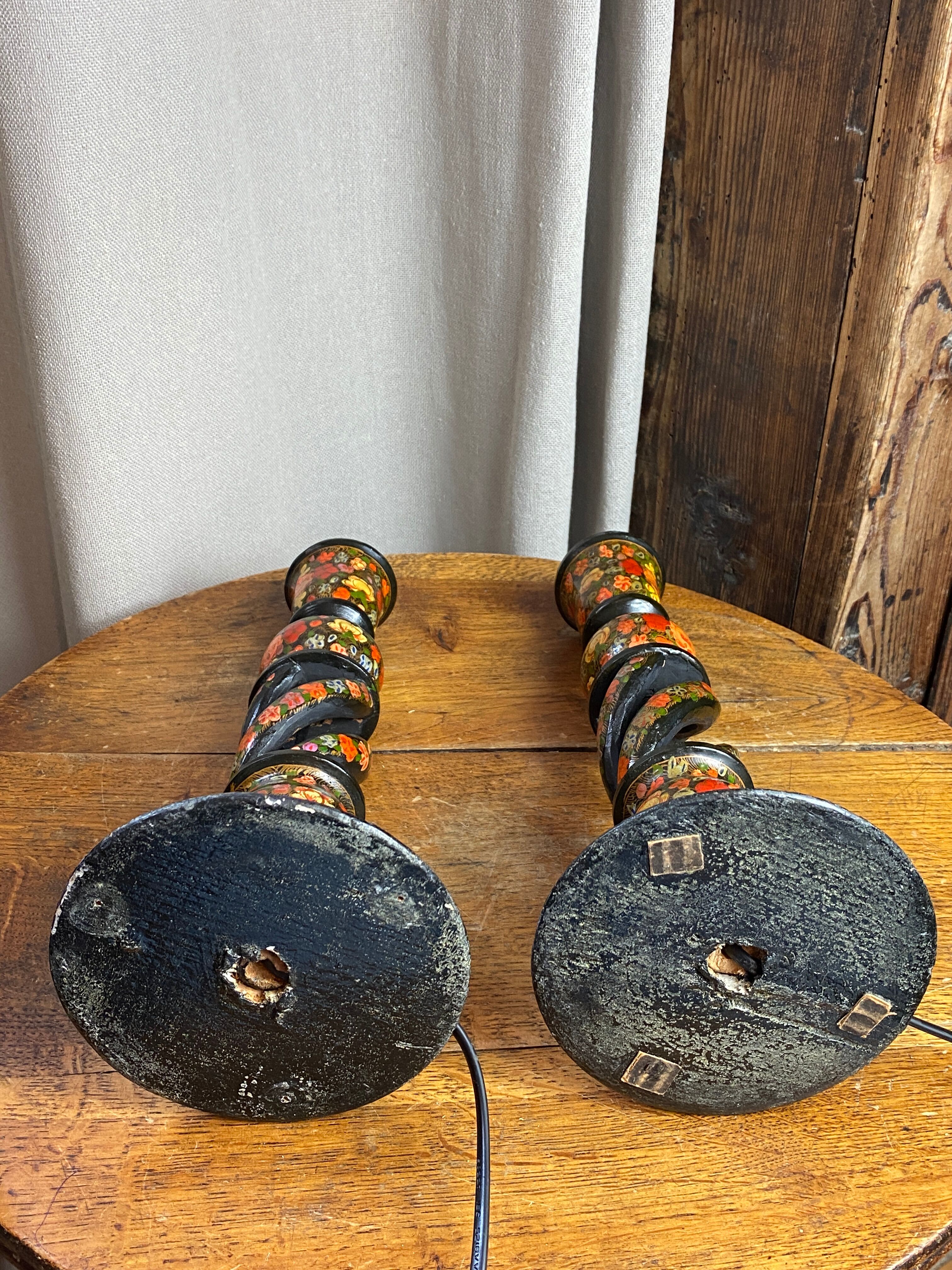 Paire de pieds de lampes Kashmiri