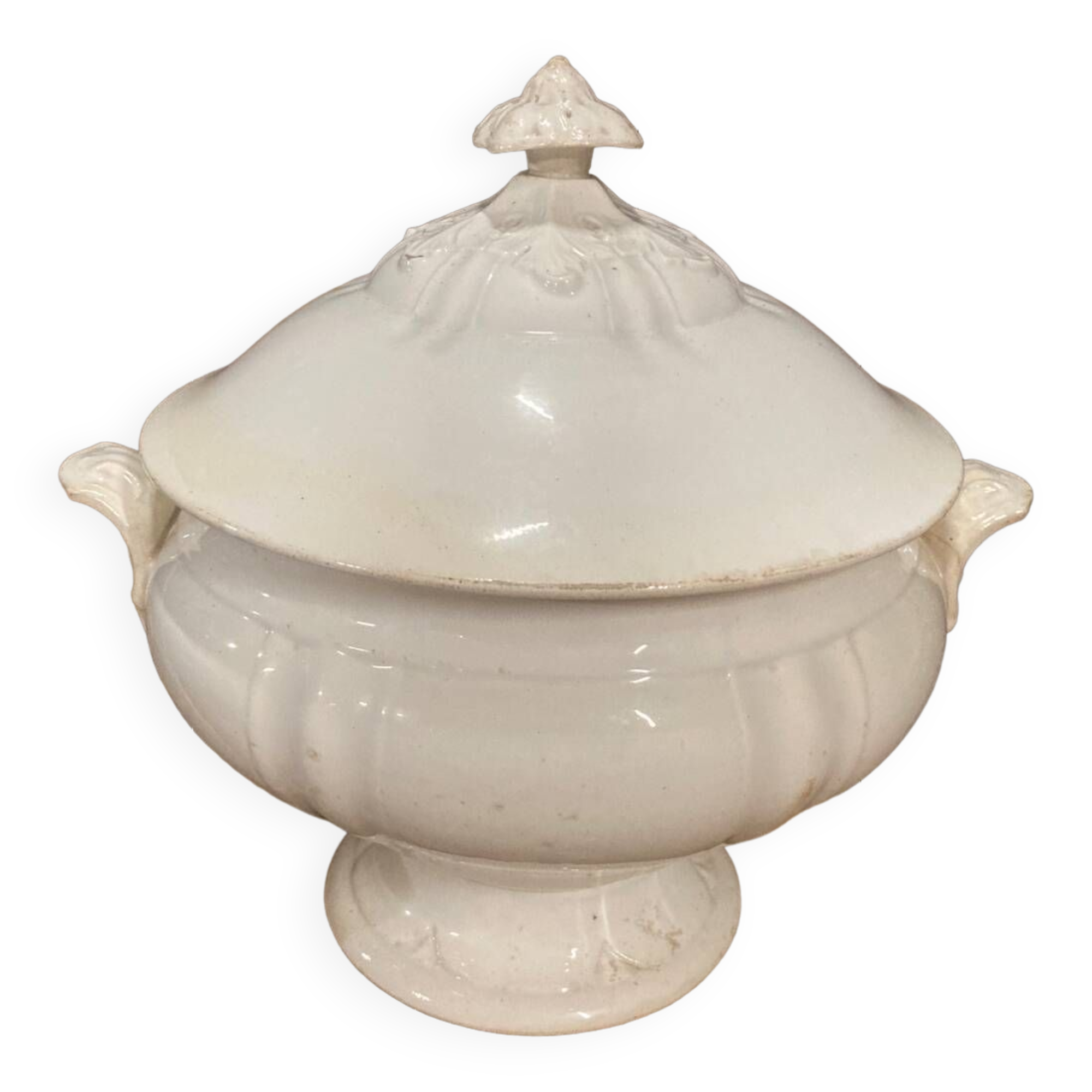 19th century Paris white porcelain tureen