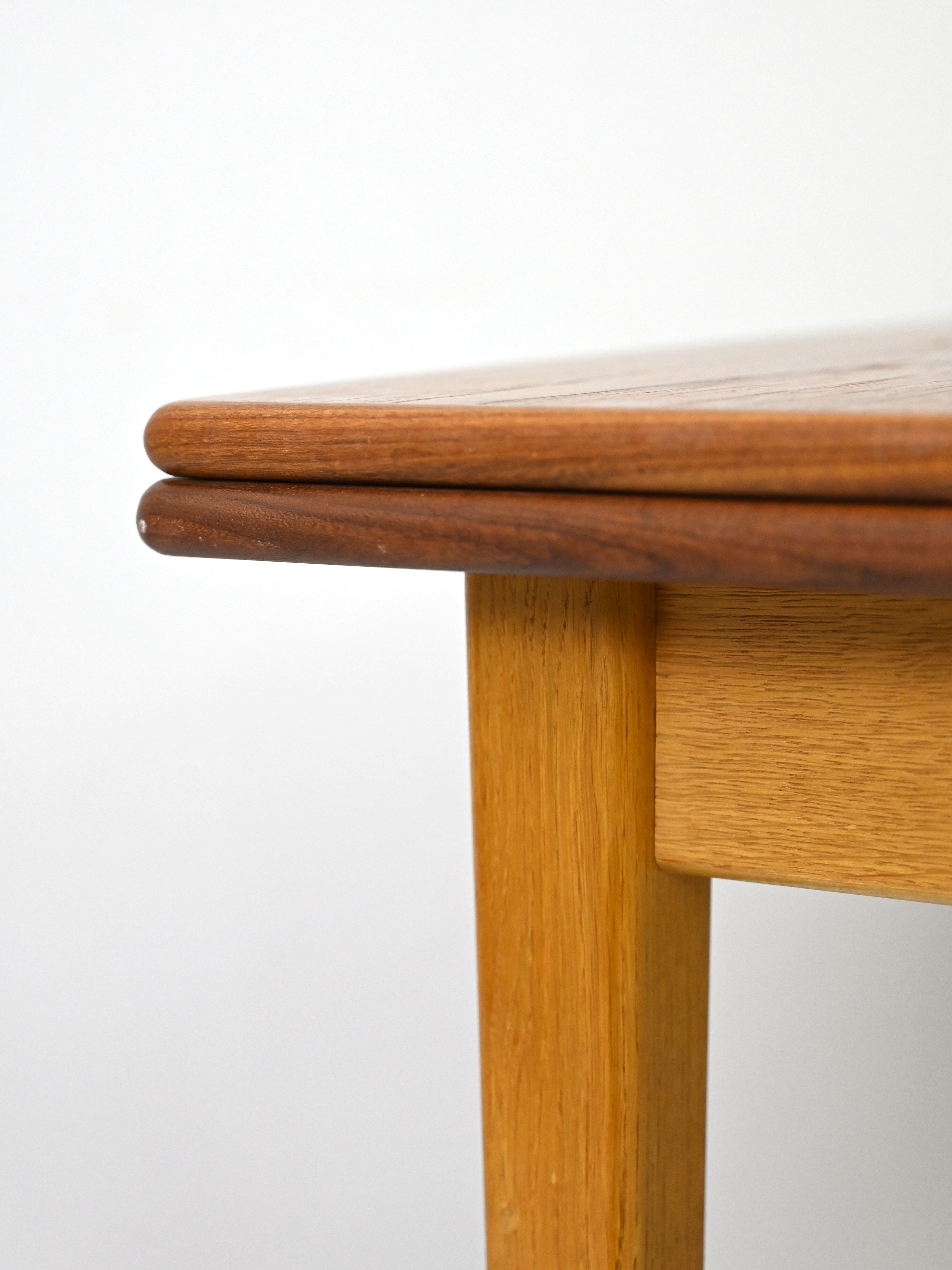 1960s Scandinavian rectangular extendable teak table