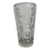Vase decorated with daisy