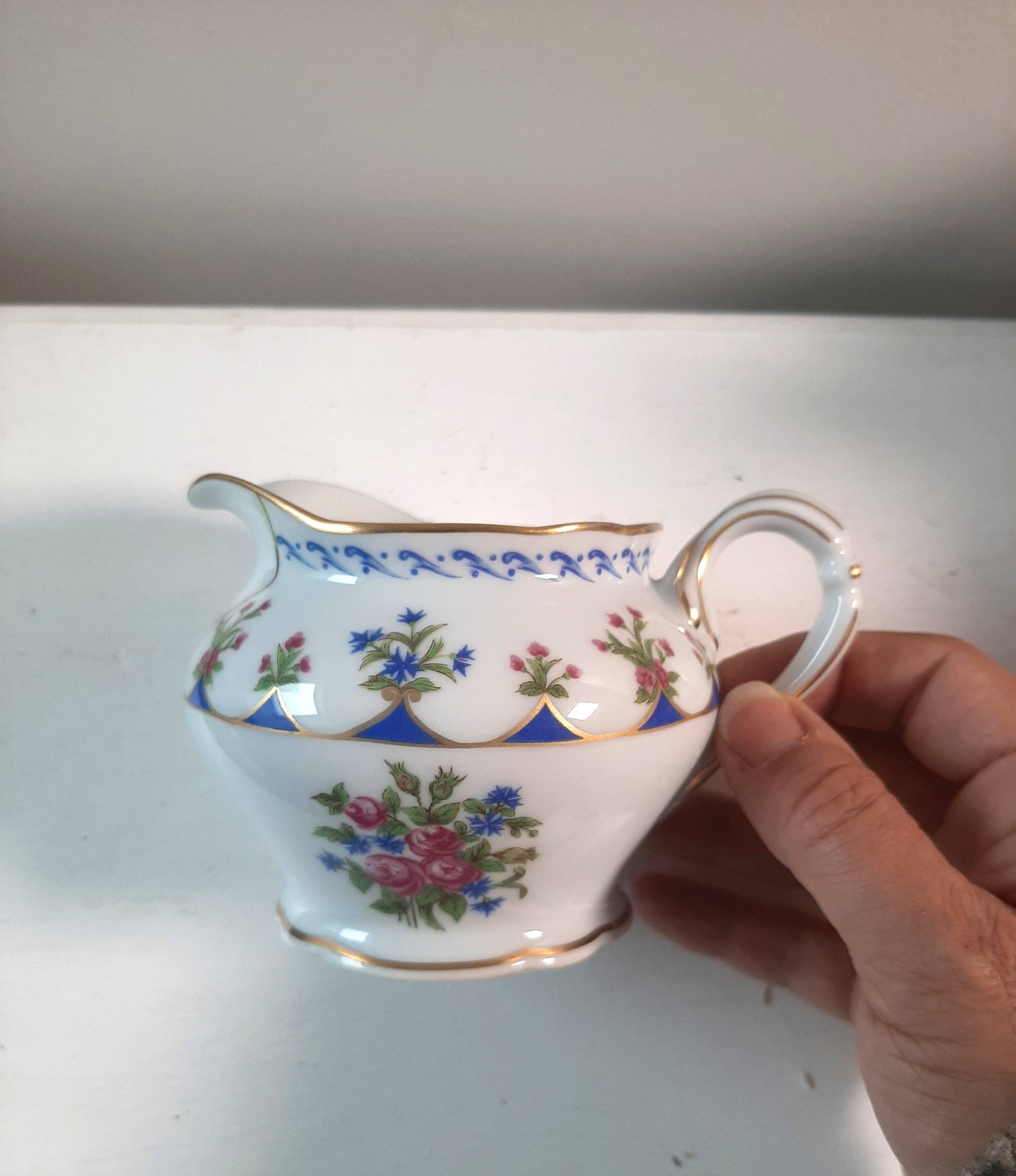 Pot à lait en porcelaine Bernardaud Limoges