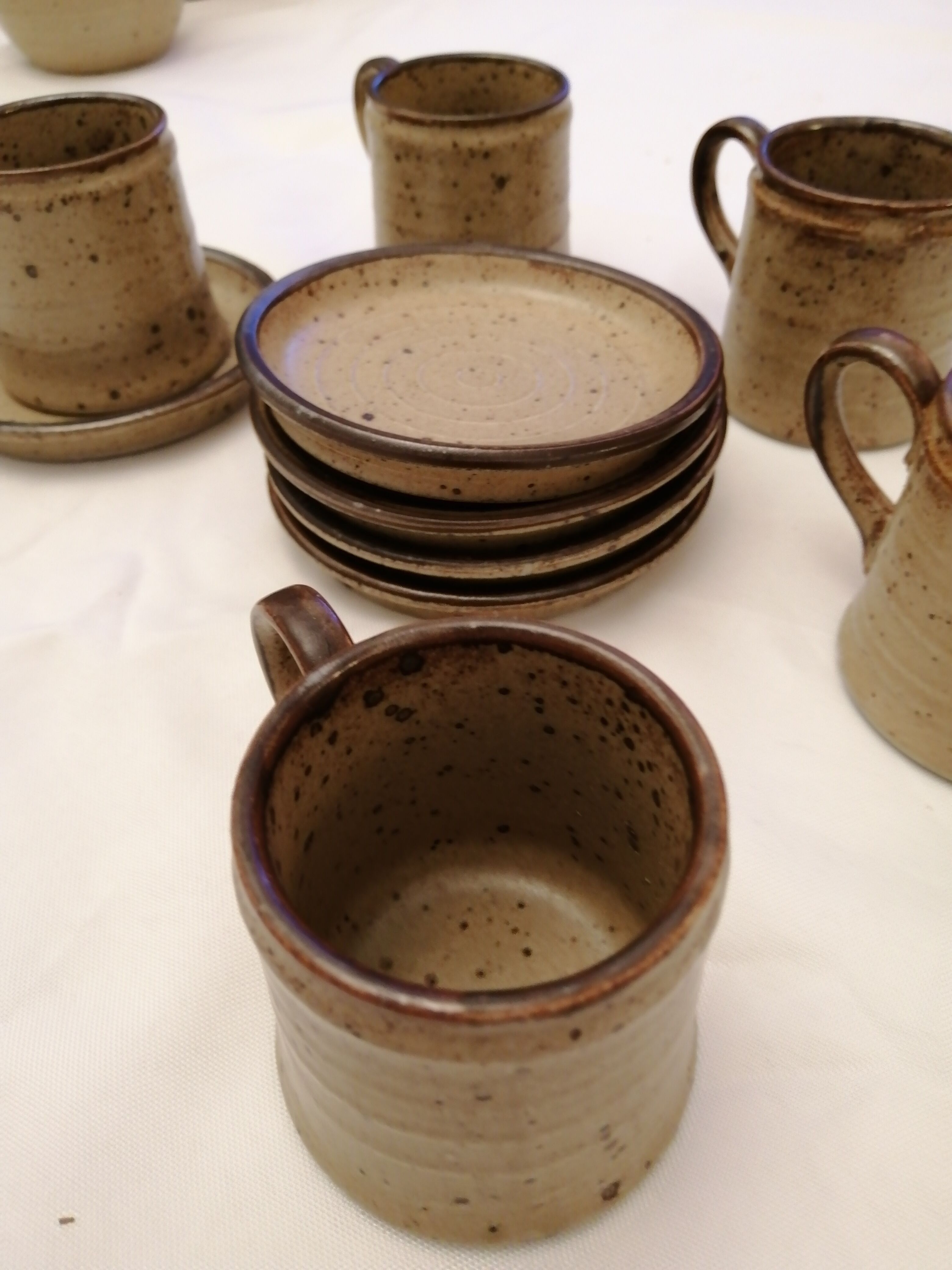 Sandstone cups