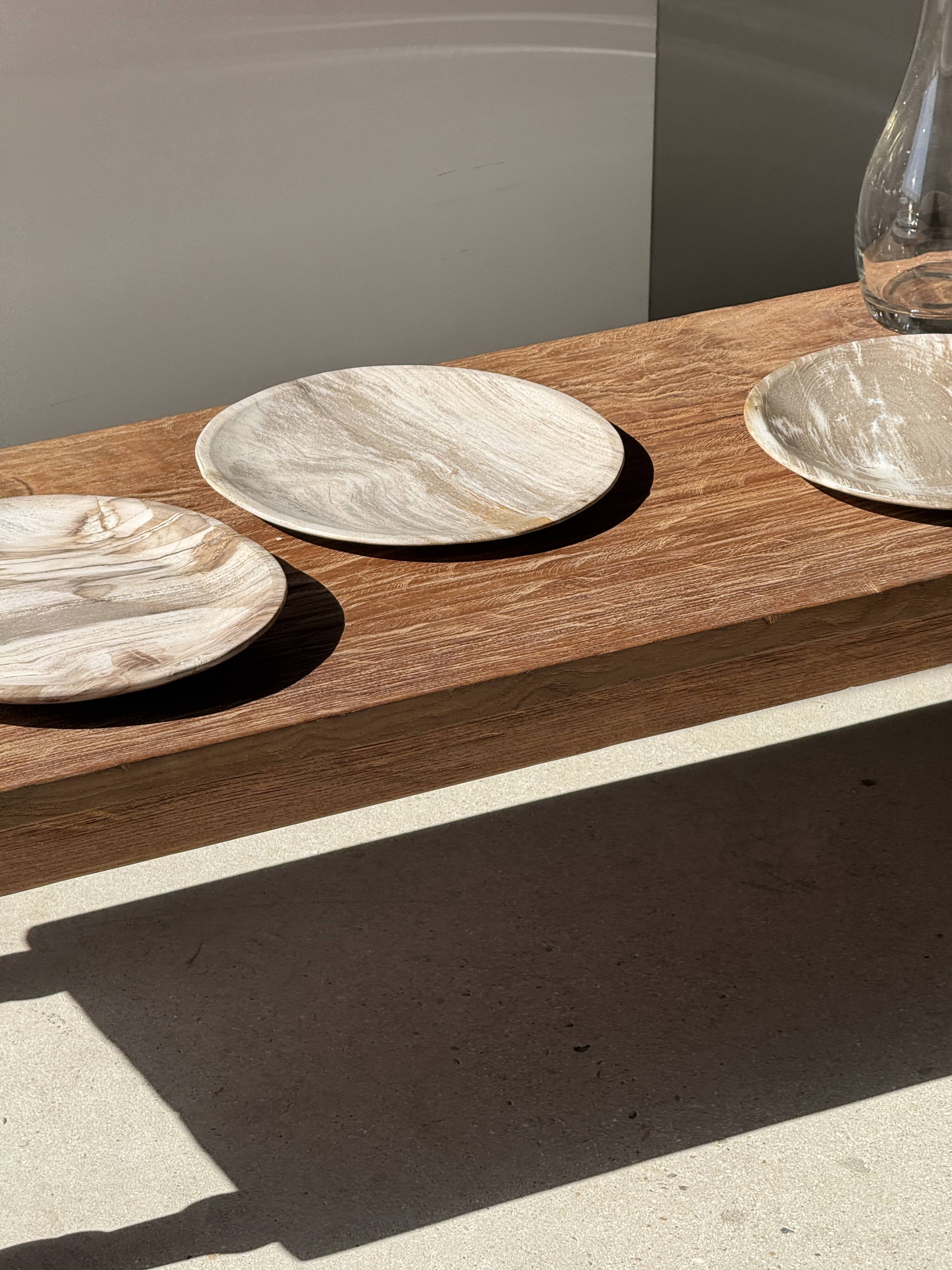 Petrified wood vide poche, circular dish or plate in light beige D25.